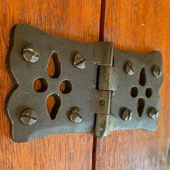 Shabby Chic Iron Hinge