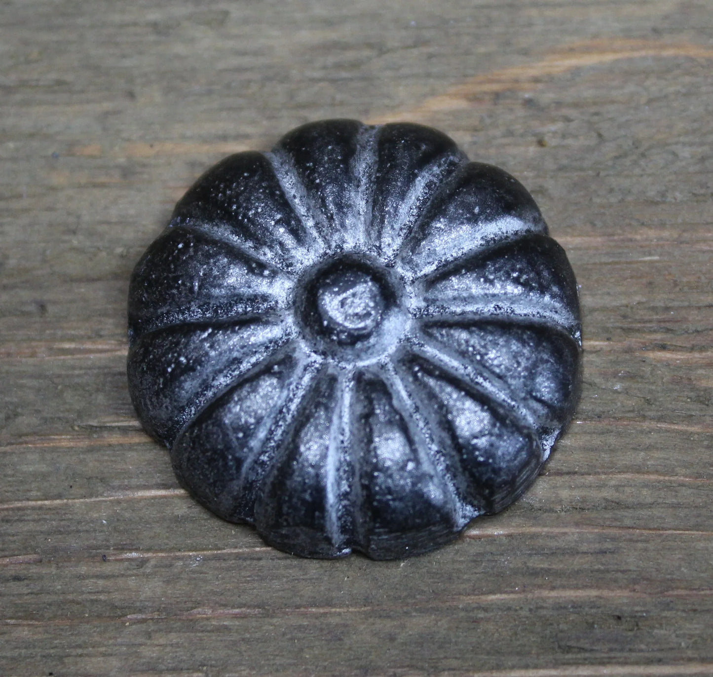 Floral Button Nail