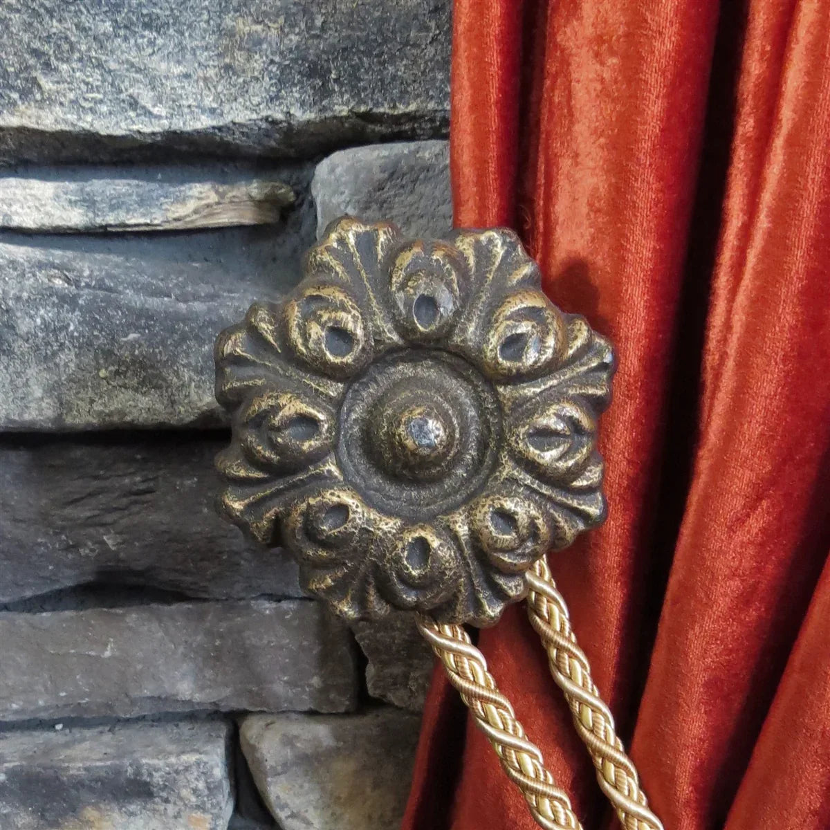 Roman Acanthus Curtain Tie Back