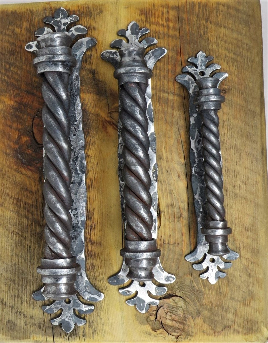HDP-311 Greco-Persian Door Pull