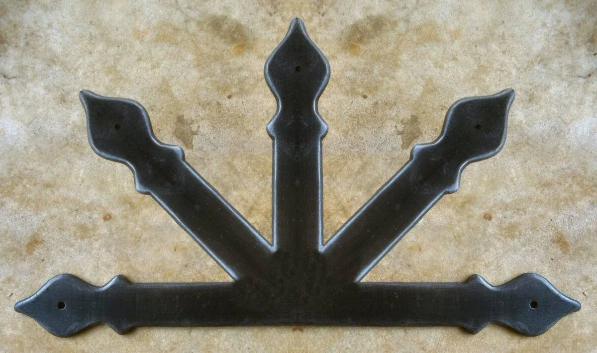 Cottage Iron Center Plate