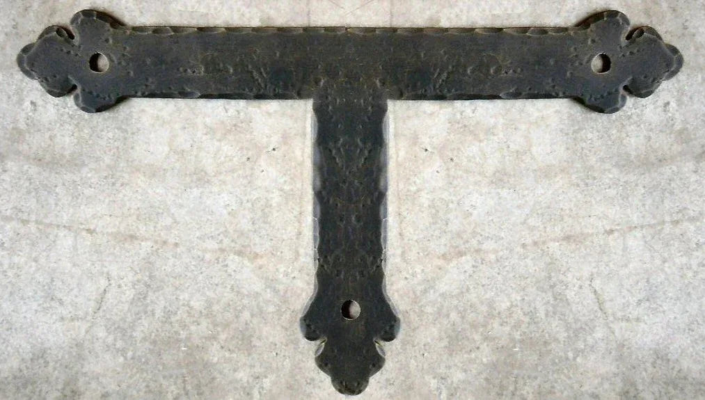 Mediterranean Iron "T" Strap