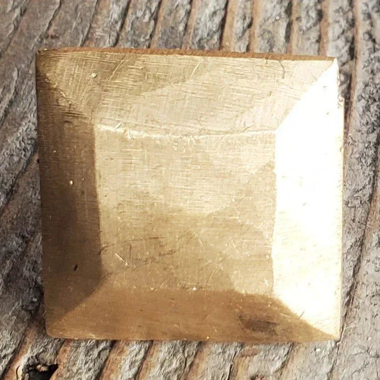 1" Square Plateau Hammered Brass Head Nail Nails Clavo